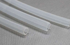 食品级透明钢丝软管有哪些用途及优势？